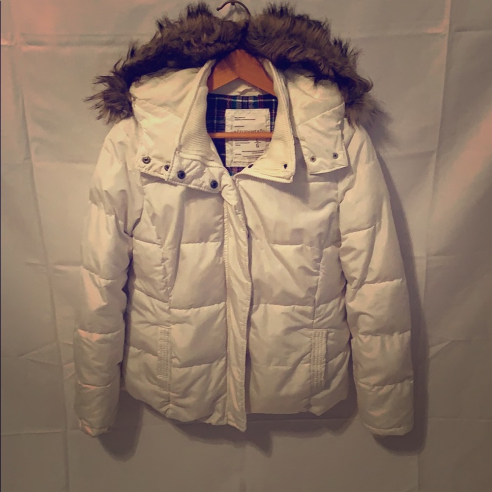 White Aeropostale puffer jacket